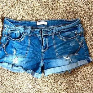 Daisy Duke shorts